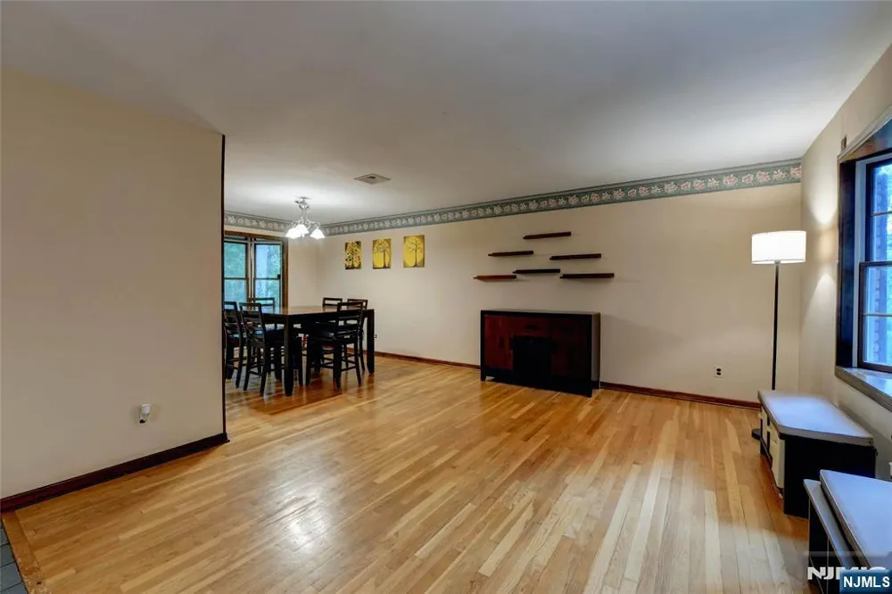 36 Lavina Trail Jefferson Township, NJ 07438