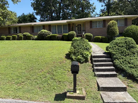 4621 Maywood Lane