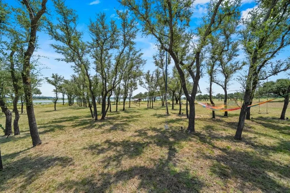 2854 Lakeshore Drive Canyon Lake, TX 78133