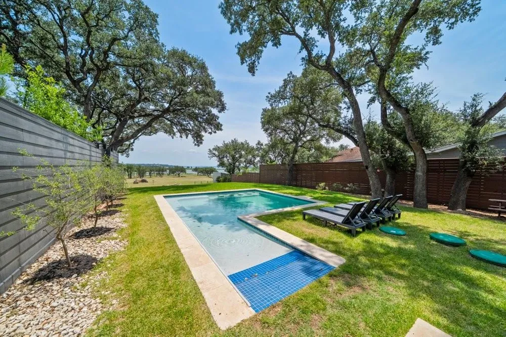 2854 Lakeshore Drive Canyon Lake, TX 78133
