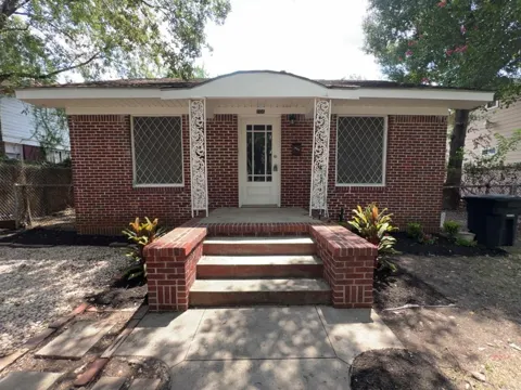 108 Bedford Street