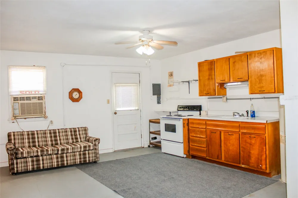 116307 S 4209 ROAD Eufaula, OK 74432