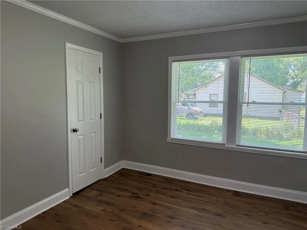 1805 Maryland Avenue Eden, NC 27288