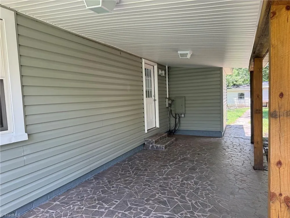 1805 Maryland Avenue Eden, NC 27288