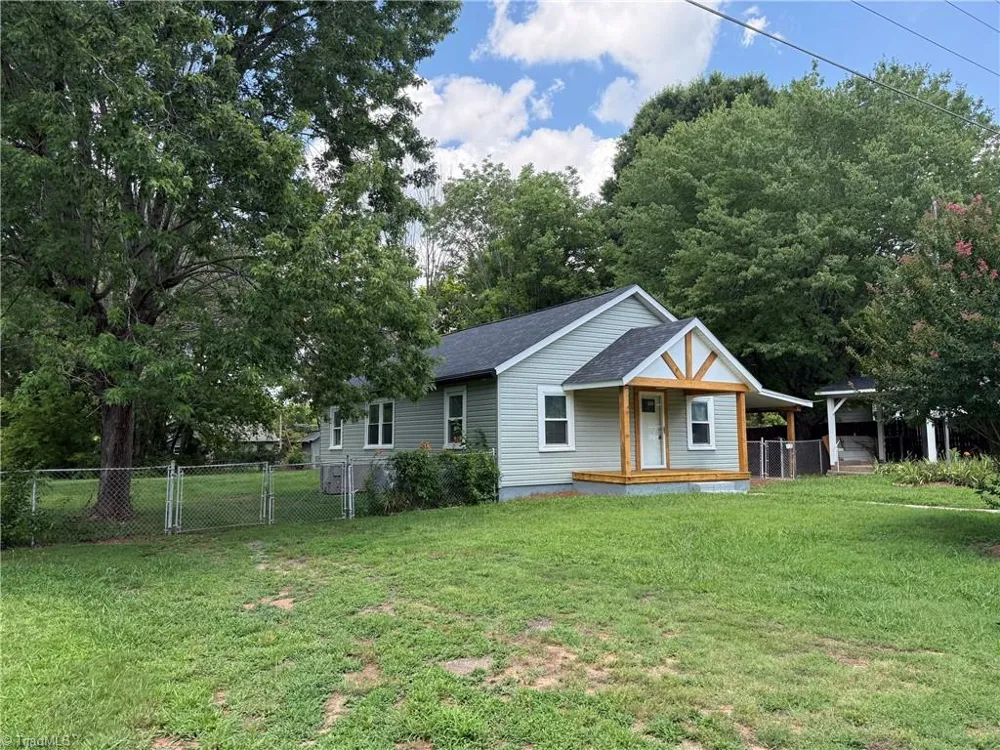 1805 Maryland Avenue Eden, NC 27288