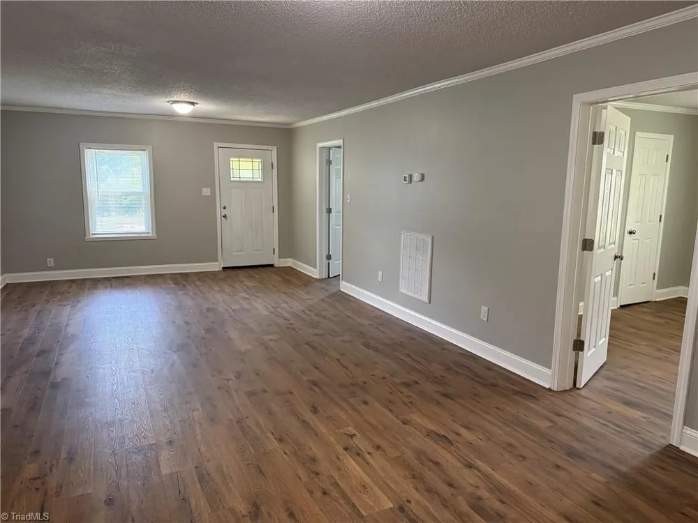1805 Maryland Avenue Eden, NC 27288