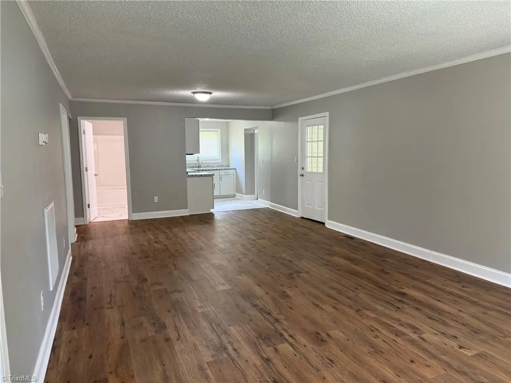 1805 Maryland Avenue Eden, NC 27288
