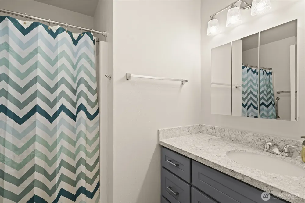 193 NE Max William Loop Poulsbo, WA 98370