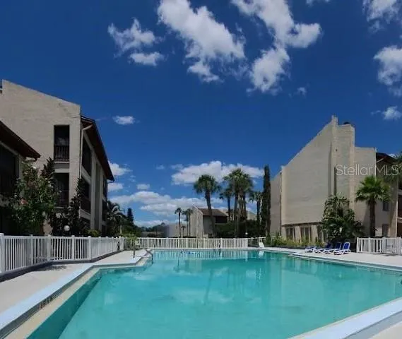 8602 HURON COURT #50 Tampa, FL 33614