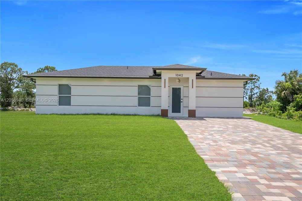1042 Darlington St Other City - In The State Of Florida, FL 33974