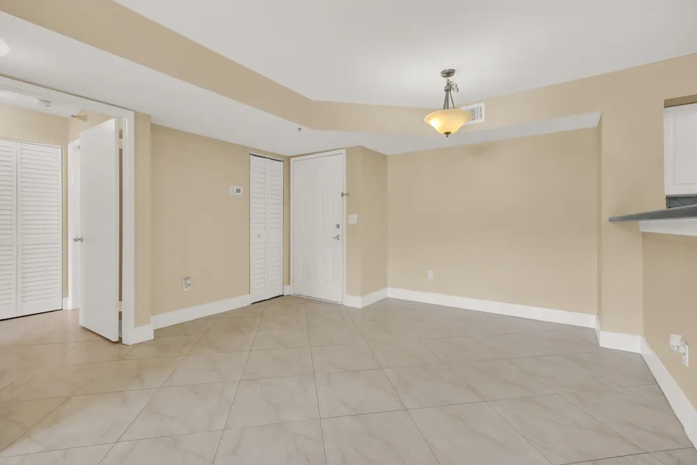 110 Yacht Club Way #105 Hypoluxo, FL 33462