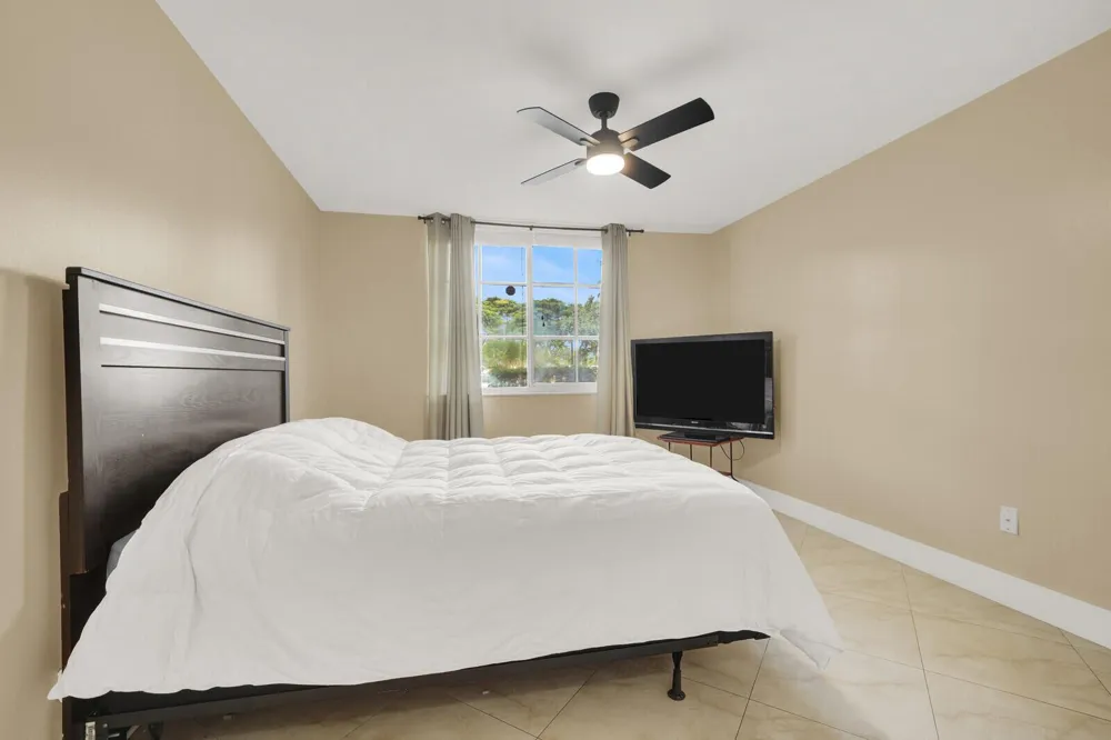 110 Yacht Club Way #105 Hypoluxo, FL 33462