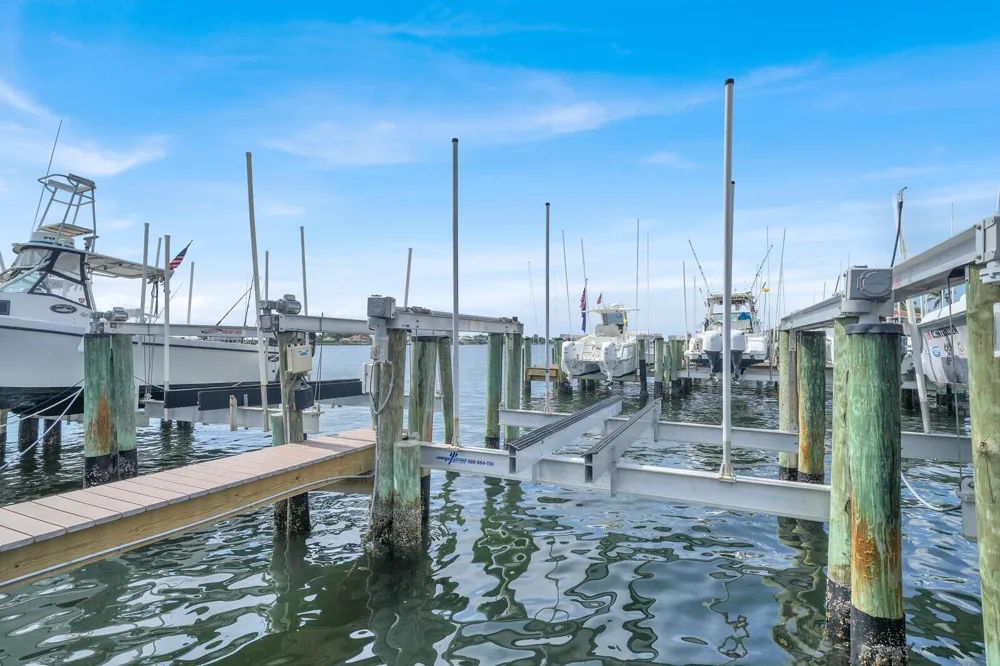110 Yacht Club Way #105 Hypoluxo, FL 33462