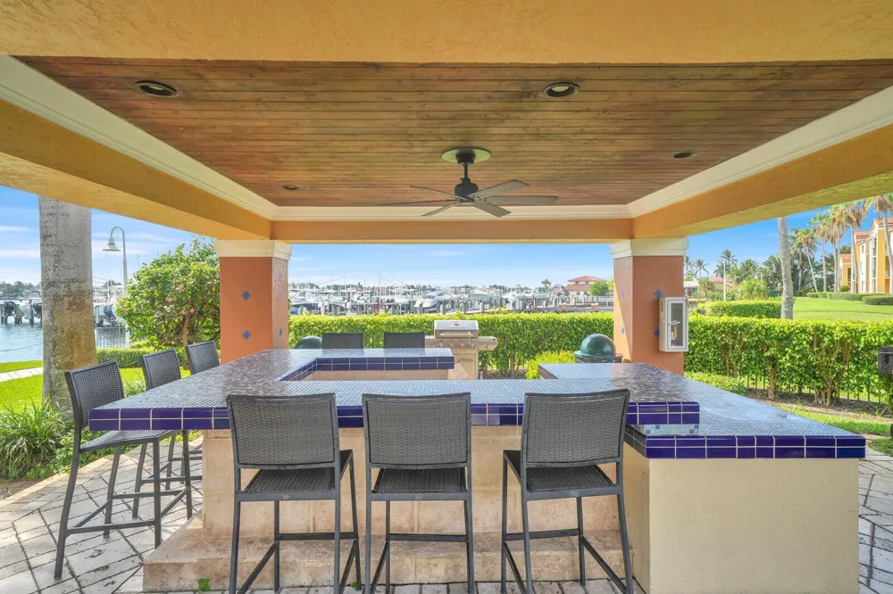 110 Yacht Club Way #105 Hypoluxo, FL 33462