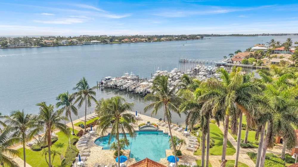 110 Yacht Club Way #105 Hypoluxo, FL 33462