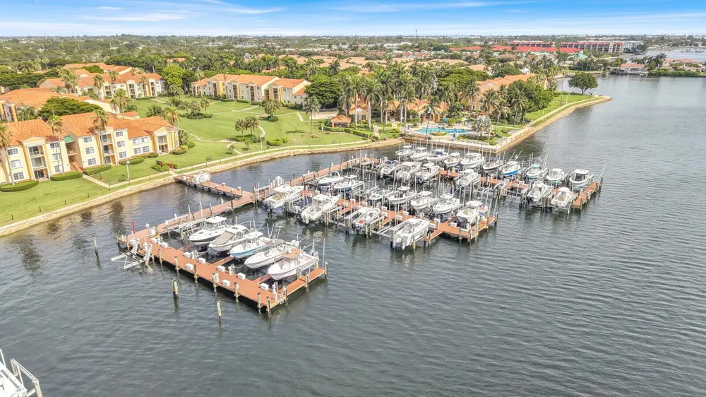 110 Yacht Club Way #105 Hypoluxo, FL 33462