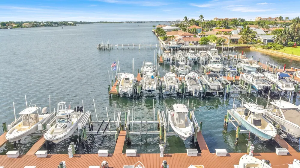 110 Yacht Club Way #105 Hypoluxo, FL 33462