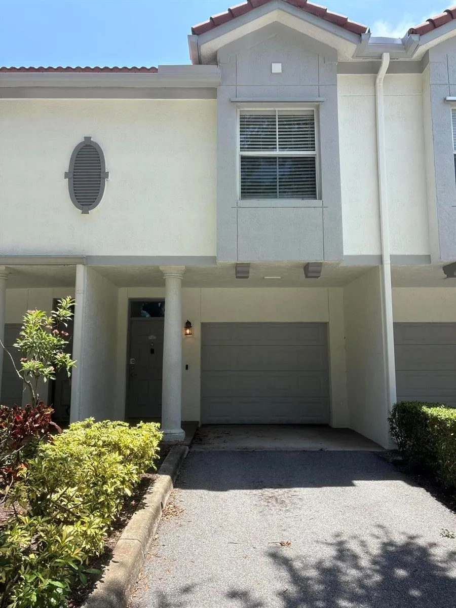2044 ALTA MEADOWS LANE #1807 Delray Beach, FL 33444
