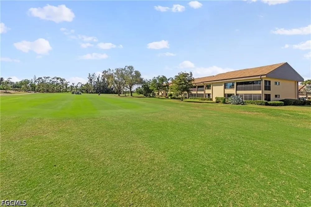 Trailwinds Drive #522 Fort Myers, FL 33907