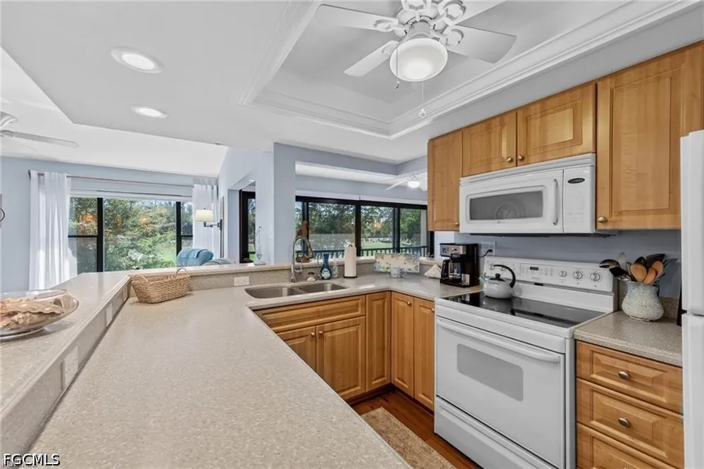 Trailwinds Drive #522 Fort Myers, FL 33907