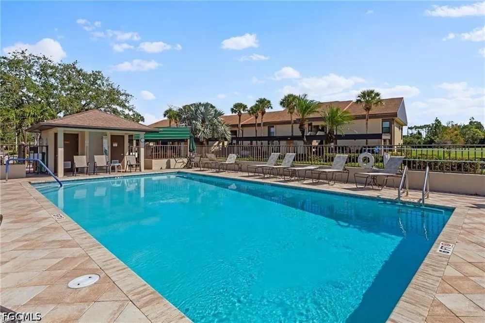 Trailwinds Drive #522 Fort Myers, FL 33907