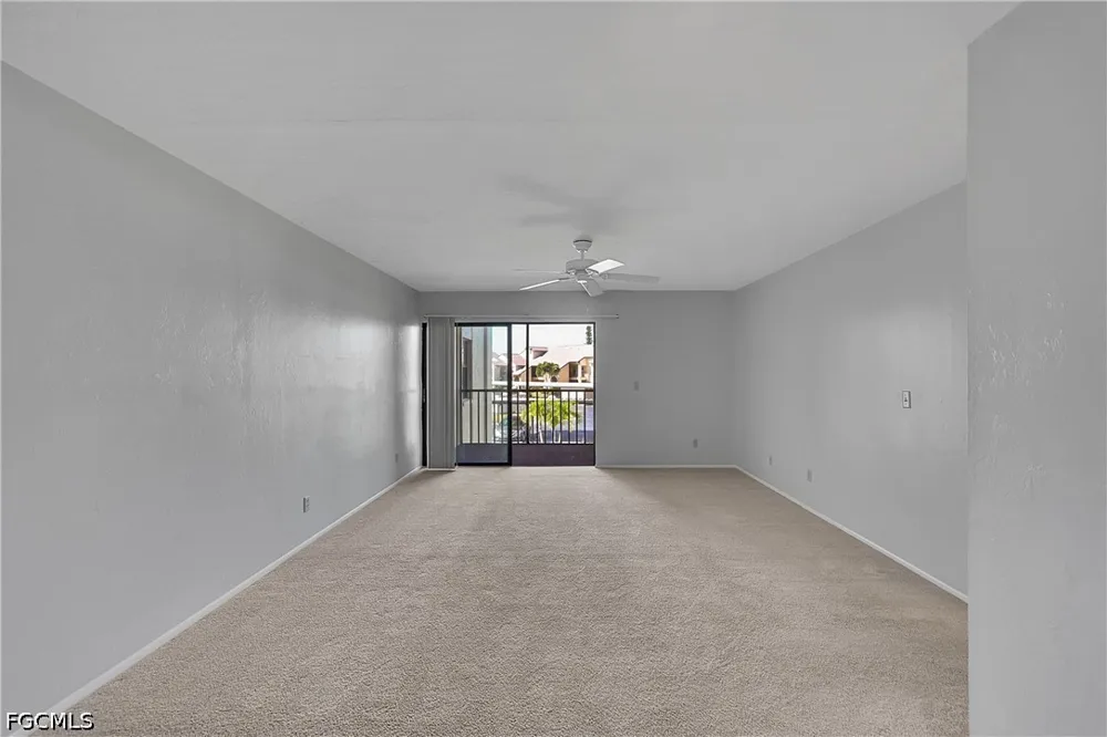 Charter Club Circle #13 Fort Myers, FL 33919
