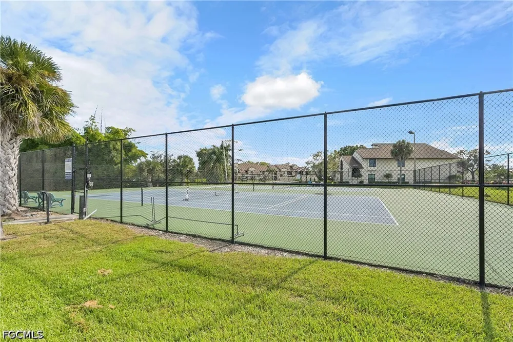 Charter Club Circle #13 Fort Myers, FL 33919