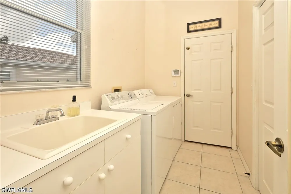 Lone Oak Boulevard Naples, FL 34109