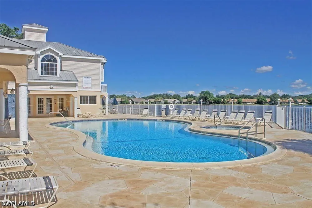 Citrus Lake Drive #E306 Naples, FL 34109
