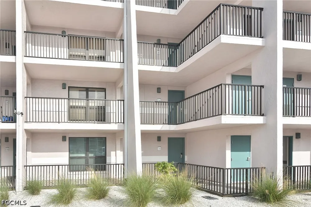 Middle Gulf Drive #105F Sanibel, FL 33957