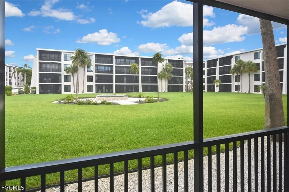 Middle Gulf Drive #105F Sanibel, FL 33957