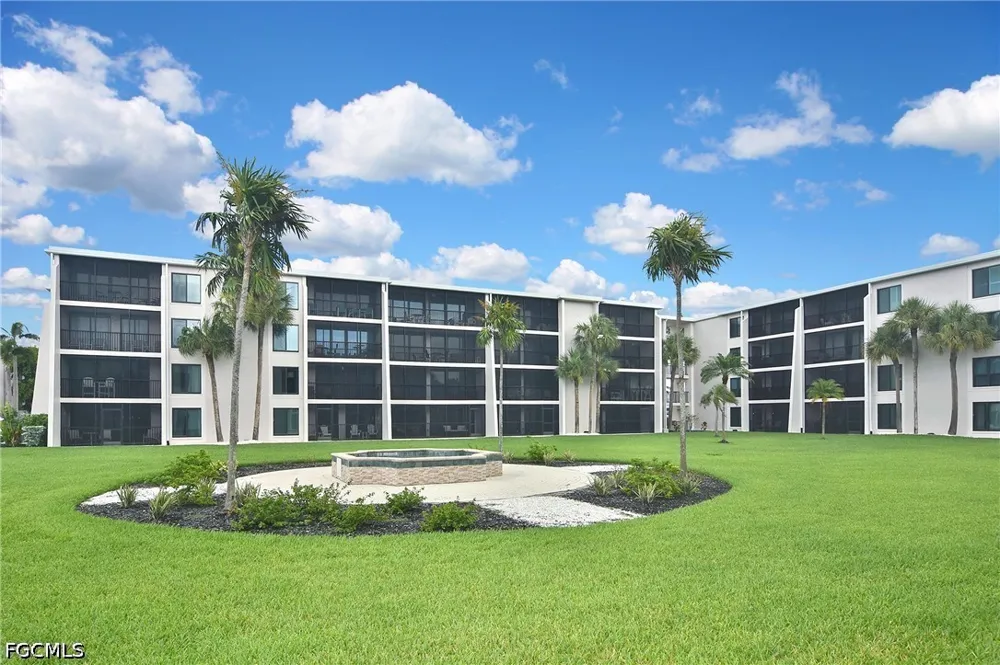 Middle Gulf Drive #105F Sanibel, FL 33957