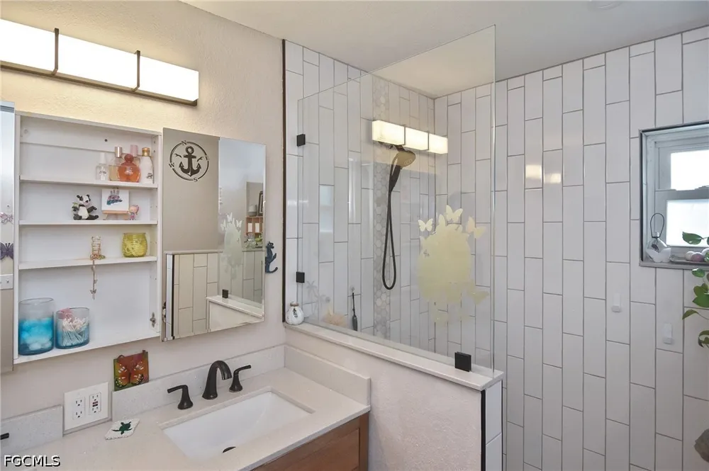 SE 18th Terrace Cape Coral, FL 33990