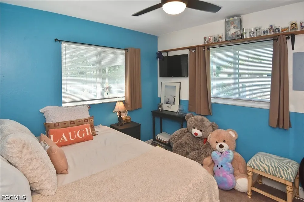 SE 18th Terrace Cape Coral, FL 33990