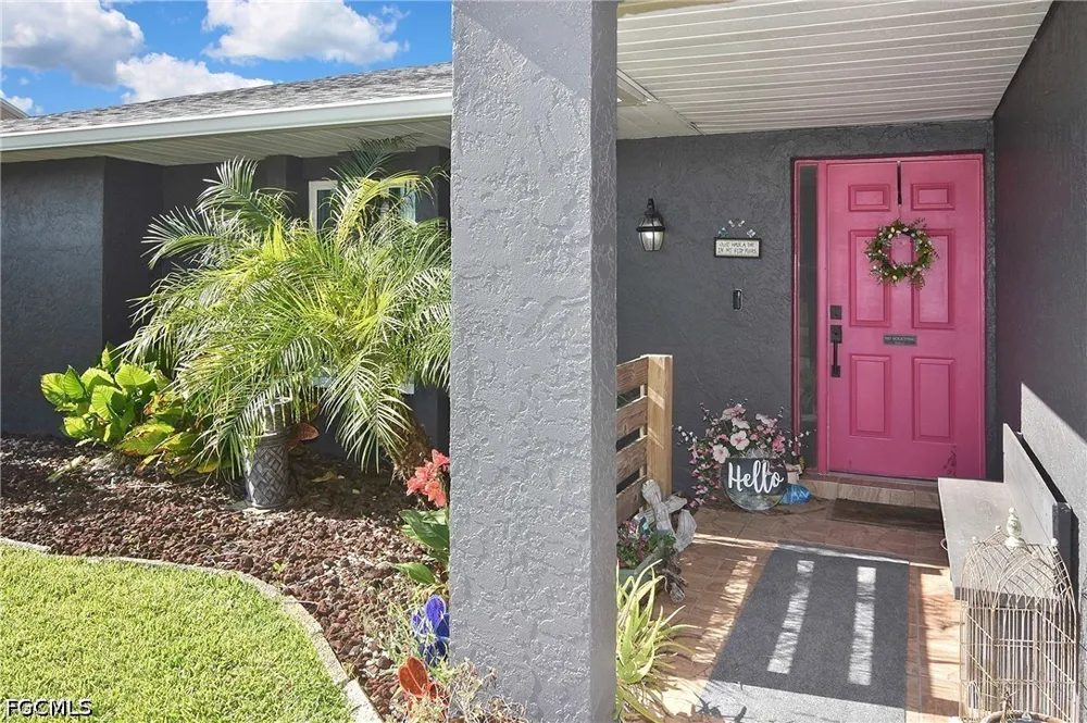 SE 18th Terrace Cape Coral, FL 33990