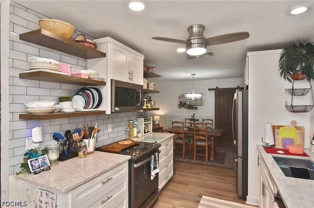SE 18th Terrace Cape Coral, FL 33990