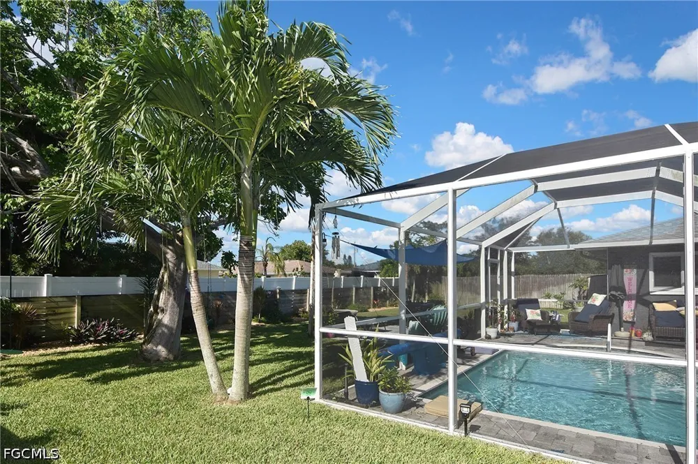 SE 18th Terrace Cape Coral, FL 33990