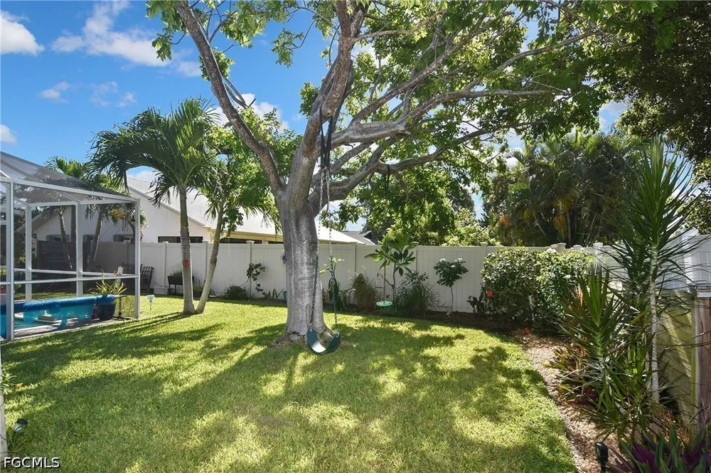 SE 18th Terrace Cape Coral, FL 33990