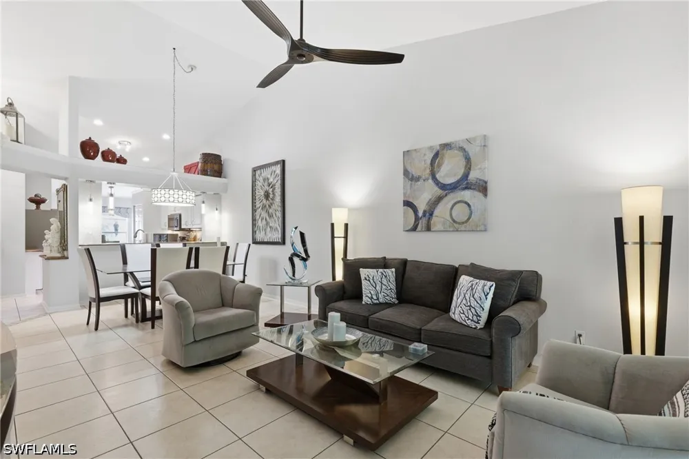 Royal Circle #1402 Naples, FL 34112