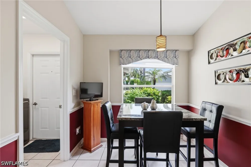 Royal Circle #1402 Naples, FL 34112