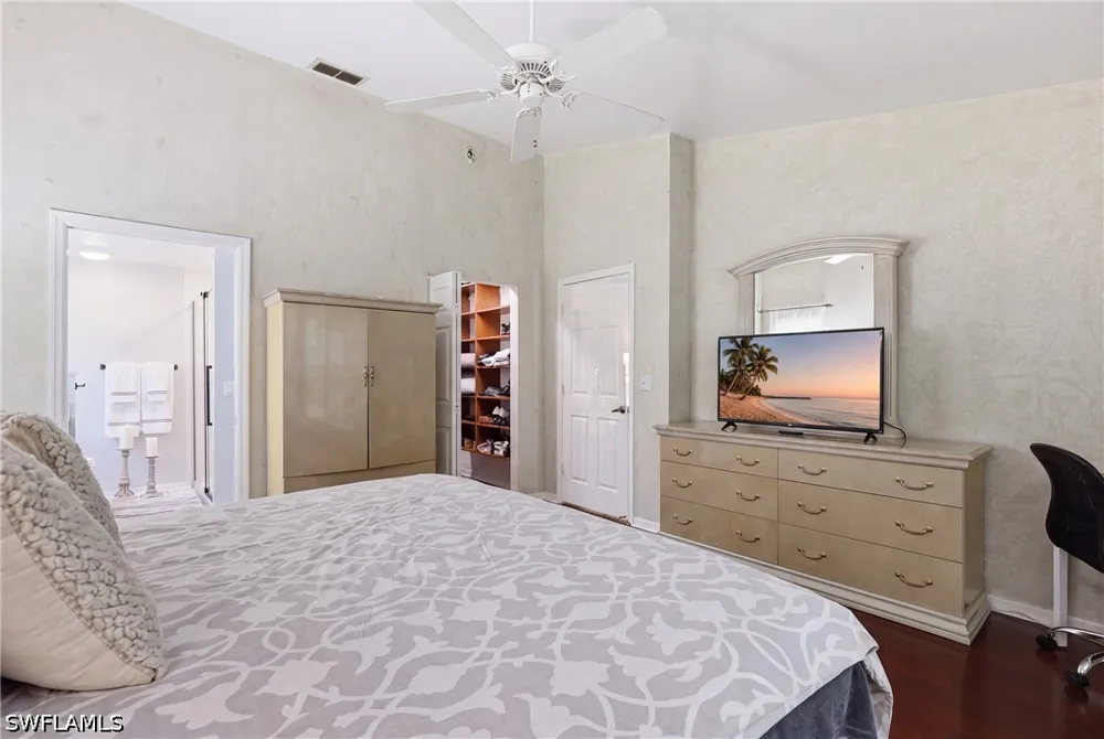 Royal Circle #1402 Naples, FL 34112