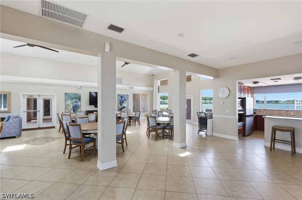Royal Circle #1402 Naples, FL 34112