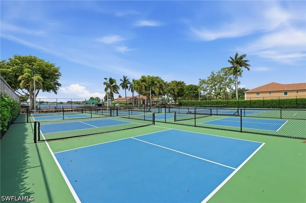 Royal Circle #1402 Naples, FL 34112