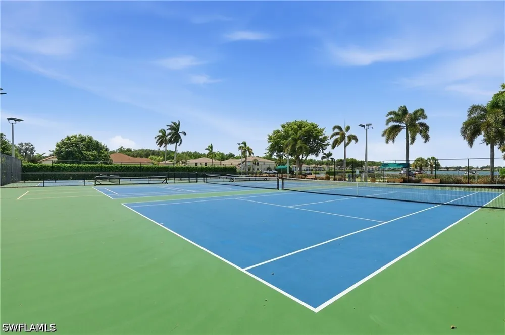 Royal Circle #1402 Naples, FL 34112