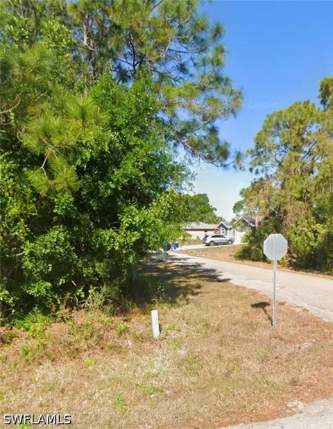 Robert Avenue