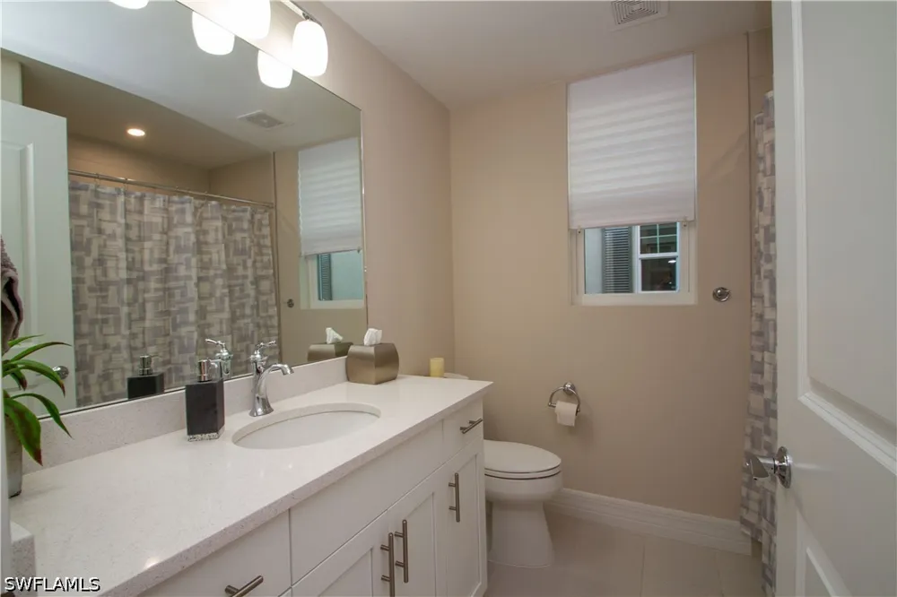 Indies Dr #101 Naples, FL 34114