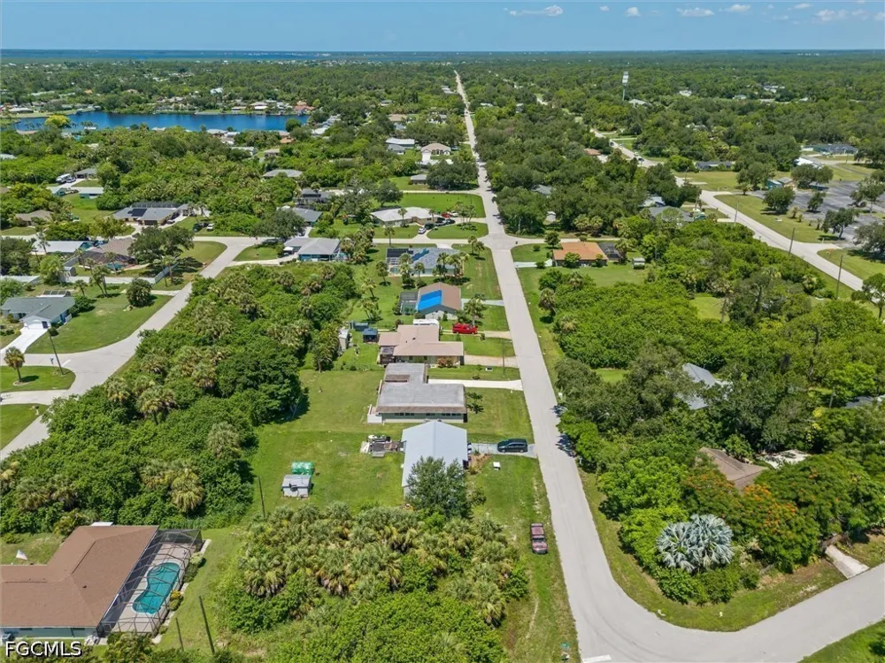 Robinson Avenue Port Charlotte, FL 33948