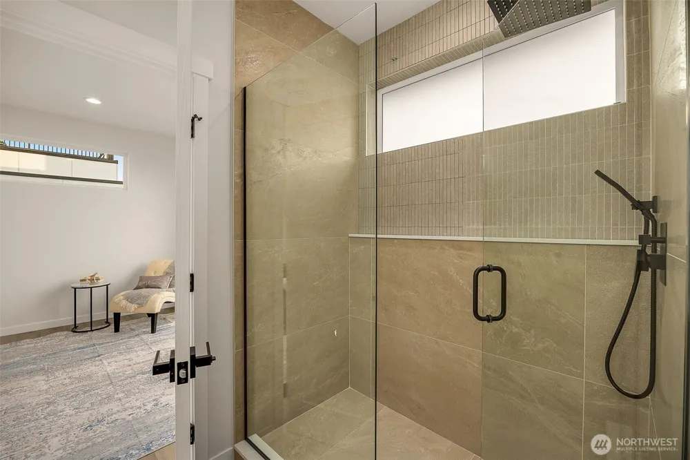 4514 A Corliss Avenue Seattle, WA 98103