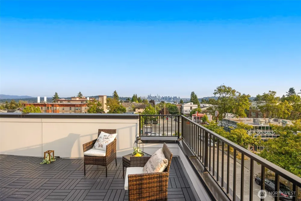 4514 A Corliss Avenue Seattle, WA 98103
