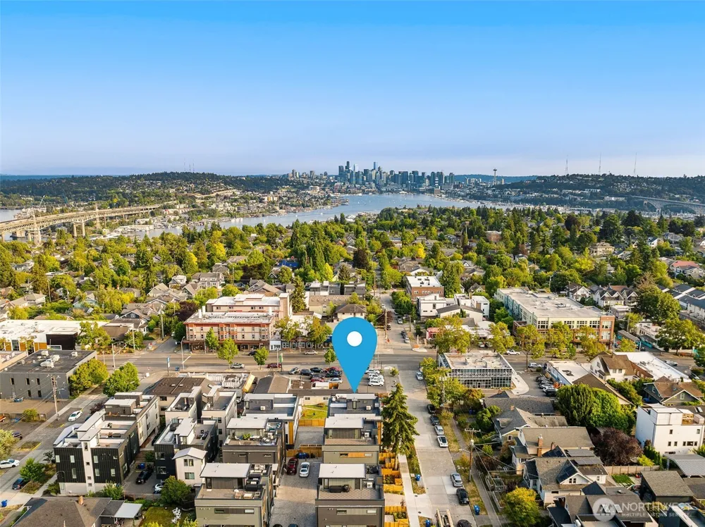 4514 A Corliss Avenue Seattle, WA 98103